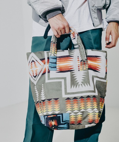 PENDLETON(ペンドルトン)の「WEB限定【PENDLETON×TAION / ペンドルトン×タイオン】 REVERSIBLE 3WAY TOTE /リバーシブル3WAYトートバック(バックパック/リュック・メンズ・ベージュ/ブラック/カーキ・フリー)」の15枚目の写真