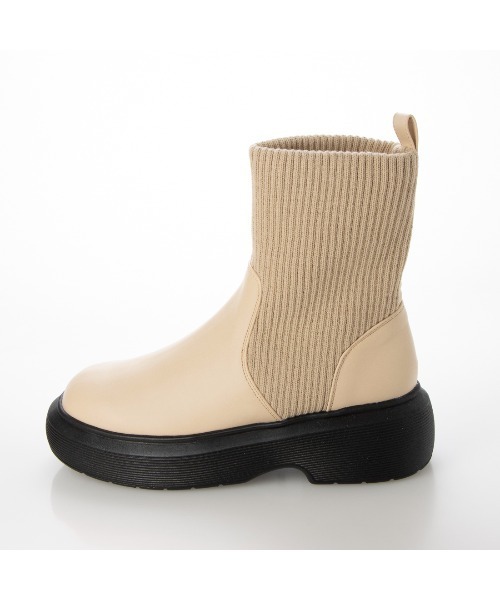 noyau(ノヤウ)の「ボリュームソールソックスブーツ(ブーツ・レディース・アイボリー/ブラック・S/M/L/LL)」の3枚目の写真