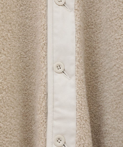 CLANE（クラネ）の「REVERSIBLE BOA JACKET（ノーカラージャケット・レディース・アイボリー/ブラック/カーキ・1/2）」の20枚目の写真