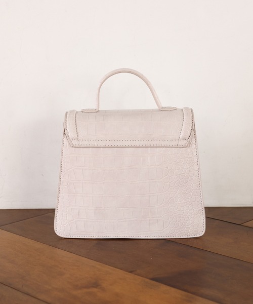 one after another NICE CLAUP（ワンアフターアナザーナイスクラップ）の「【オリジナルロゴチャーム】クロコミニBAG（ショルダーバッグ・レディース・アイボリー/ダークブラウン/ライトグレー・FREE）」の7枚目の写真