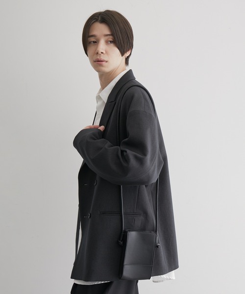 JUNRED(ジュンレッド)の「シンセティックレザーミニショルダーバッグ(ショルダーバッグ・メンズ・チャコールグレー/ブラック・FREE)」の3枚目の写真