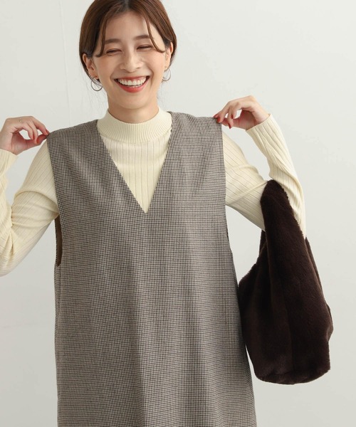 URBAN RESEARCH DOORS（アーバンリサーチドアーズ）の「ハイネックリブニット（ニット/セーター・レディース・アイボリー/ブラック/イエロー/グレー・MEDIUM）」の6枚目の写真