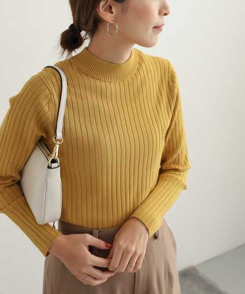 URBAN RESEARCH DOORS（アーバンリサーチドアーズ）の「ハイネックリブニット（ニット/セーター・レディース・アイボリー/ブラック/イエロー/グレー・MEDIUM）」の12枚目の写真