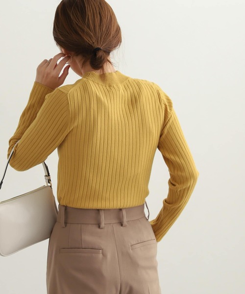 URBAN RESEARCH DOORS（アーバンリサーチドアーズ）の「ハイネックリブニット（ニット/セーター・レディース・アイボリー/ブラック/イエロー/グレー・MEDIUM）」の15枚目の写真