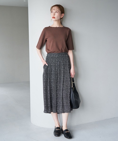 ROPE' PICNIC(ロペピクニック)の「Beauty knit/スカラップネックハーフスリーブニットプルオーバー/WEB限定カラーあり(ニット/セーター・レディース・ブラック/ブラウン/サックスブルー/グリーン系その他/イエロー系その他/オフホワイト/オレンジ系その他4・38)」の9枚目の写真