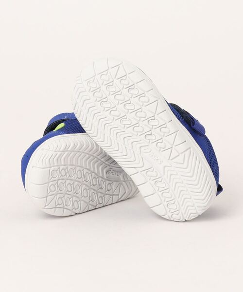 SUKUSUKU（スクスク）の「アンフィビアン BABY SR 3（サンダル・キッズ・ロイヤルブルー・13.0cm/13.5cm/14.0cm/14.5cm/15.0cm/15.5cm/16.0cm）」の3枚目の写真