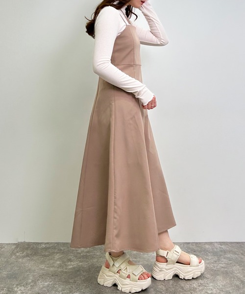 INGNI（イング）の「ホルターネックフレアキャミ／ワンピース（ワンピース・レディース・ブラック/モカ・M）」の10枚目の写真