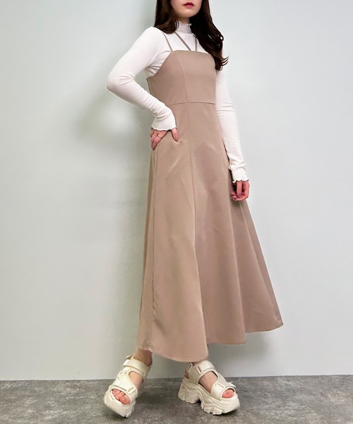 INGNI（イング）の「ホルターネックフレアキャミ／ワンピース（ワンピース・レディース・ブラック/モカ・M）」の9枚目の写真