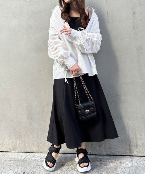 INGNI（イング）の「ホルターネックフレアキャミ／ワンピース（ワンピース・レディース・ブラック/モカ・M）」の20枚目の写真