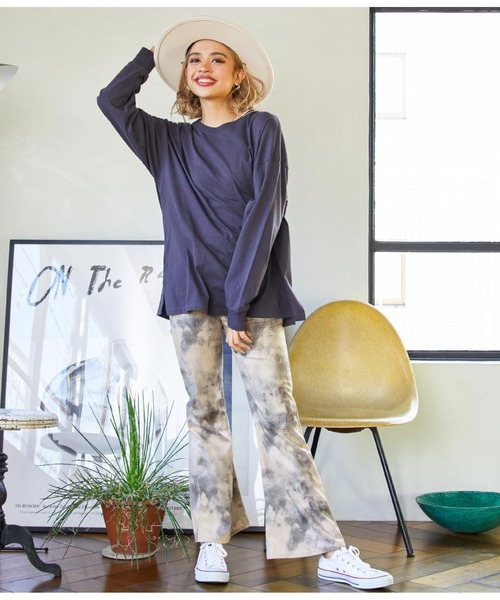 anap mimpi（アナップミンピ）の「タイダイコーデュロイフレアパンツ（その他パンツ・レディース・ベージュ/ピンク/グレー・FREE）」の4枚目の写真