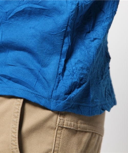 HAMNETT(ハムネット)の「【HAMNETT】 ワッシャ―T / VネックTシャツ(Tシャツ/カットソー・メンズ・ブルー・L/M/S)」の6枚目の写真