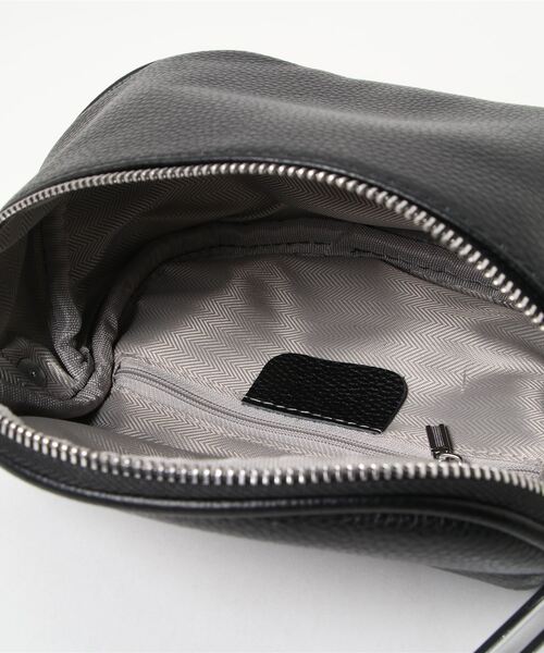 Lace Ladies（レースレディース）の「レザー調リングモチーフボディバッグ（ボディバッグ/ウエストポーチ・レディース・ブラック/ホワイト/ベージュ・FREE）」の6枚目の写真