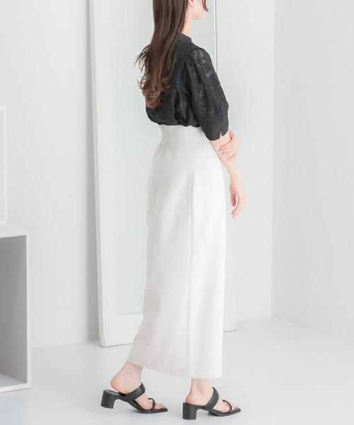 HEYUMM（ヘユム）の「ジャガードパフスリーブブラウス（シャツ/ブラウス・レディース・ブラック/ベージュ/オフホワイト・ONE）」の20枚目の写真