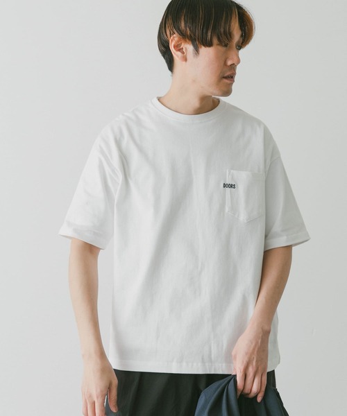 URBAN RESEARCH DOORS(アーバンリサーチドアーズ)の「『ユニセックス』ワンポイント刺繍ポケットTシャツ(Tシャツ/カットソー・メンズ・ネイビー/グリーン系その他/ブルー系その他/カーキ・SMALL/MEDIUM/LARGE)」の5枚目の写真
