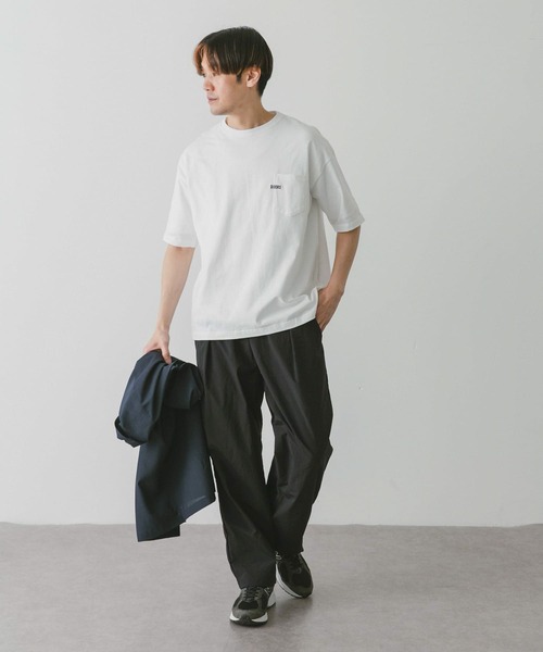 URBAN RESEARCH DOORS(アーバンリサーチドアーズ)の「『ユニセックス』ワンポイント刺繍ポケットTシャツ(Tシャツ/カットソー・メンズ・ネイビー/グリーン系その他/ブルー系その他/カーキ・SMALL/MEDIUM/LARGE)」の10枚目の写真