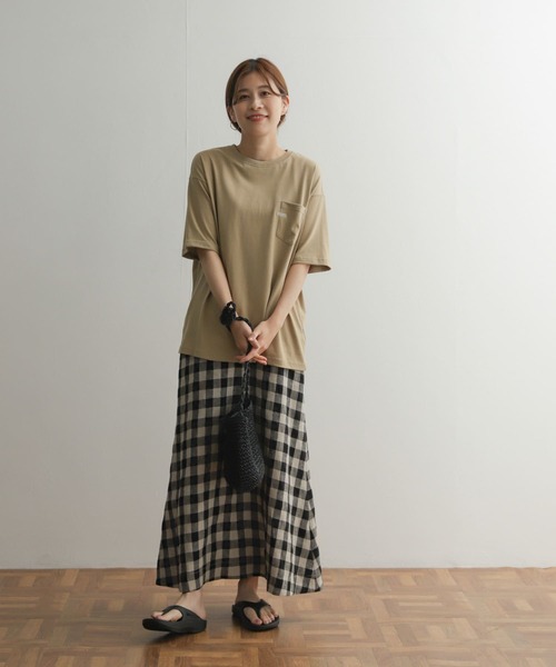 URBAN RESEARCH DOORS(アーバンリサーチドアーズ)の「『ユニセックス』ワンポイント刺繍ポケットTシャツ(Tシャツ/カットソー・メンズ・ネイビー/グリーン系その他/ブルー系その他/カーキ・SMALL/MEDIUM/LARGE)」の17枚目の写真