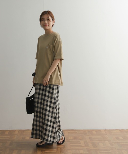 URBAN RESEARCH DOORS(アーバンリサーチドアーズ)の「『ユニセックス』ワンポイント刺繍ポケットTシャツ(Tシャツ/カットソー・メンズ・ネイビー/グリーン系その他/ブルー系その他/カーキ・SMALL/MEDIUM/LARGE)」の18枚目の写真