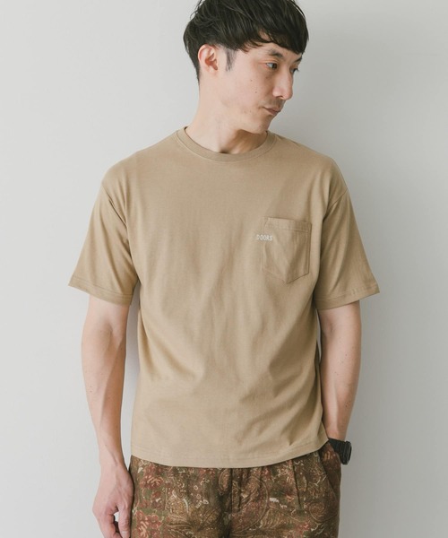 URBAN RESEARCH DOORS(アーバンリサーチドアーズ)の「『ユニセックス』ワンポイント刺繍ポケットTシャツ(Tシャツ/カットソー・メンズ・ネイビー/グリーン系その他/ブルー系その他/カーキ・SMALL/MEDIUM/LARGE)」の20枚目の写真