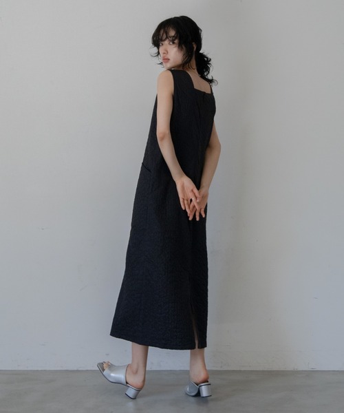 VACANCY（ヴァカンシー）の「フクレジャガードワンピースsetシアー切替カーディガン（ワンピース・レディース・ブラック/ネイビー・FREE）」の14枚目の写真