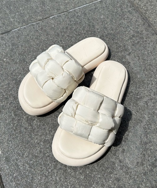 DouDou(ドゥドゥ)の「【WEB限定】パテッドメッシュサンダル(サンダル・レディース・ブラック/アイボリー・M/L)」の15枚目の写真