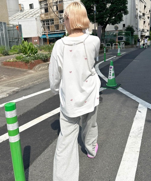 Alley by w closet（アリーバイダブルクローゼット）の「【Alley】ハート刺繍クルーネックロンT（Tシャツ/カットソー・レディース・レッド系その他/ホワイト×ブラック・FREE）」の5枚目の写真