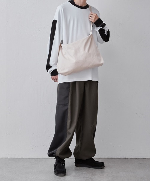 Lui's（ルイス）の「【Neucon / ニューコン】 ショルダーバッグ（ショルダーバッグ・メンズ・ブラック/チャコールグレー/オフホワイト/ライトグレー・FREE）」の13枚目の写真