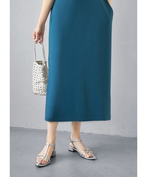 STYLE DELI(スタイルデリ)の「【Made in JAPAN】Uネックコクーンワンピース(ワンピース・レディース・ダークブルー/グレイッシュベージュ・01/02)」の3枚目の写真