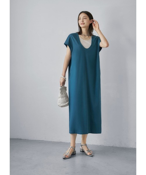 STYLE DELI(スタイルデリ)の「【Made in JAPAN】Uネックコクーンワンピース(ワンピース・レディース・ダークブルー/グレイッシュベージュ・01/02)」の12枚目の写真