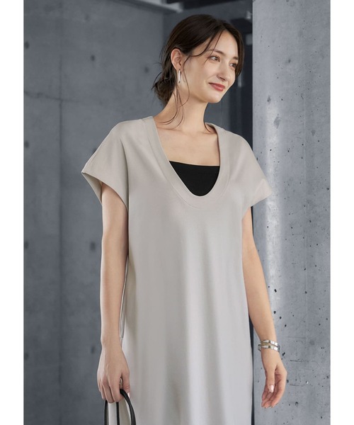 STYLE DELI(スタイルデリ)の「【Made in JAPAN】Uネックコクーンワンピース(ワンピース・レディース・ダークブルー/グレイッシュベージュ・01/02)」の14枚目の写真