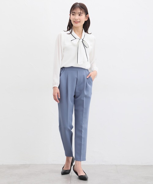 Honeys（ハニーズ）の「配色ボウタイブラウス（シャツ/ブラウス・レディース・ブラウン/ネイビー/アイボリー/グレイッシュベージュ/ブルーグリーン・M/S/LL/L/3L）」の6枚目の写真