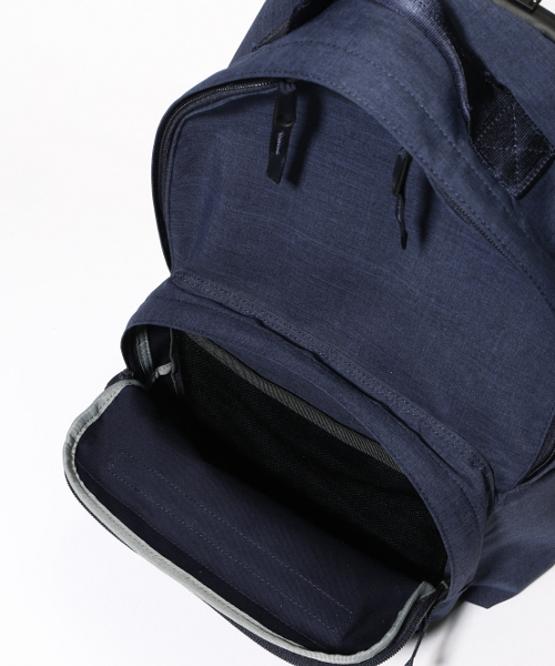 EDIFICE（エディフィス）の「◇PORTER×LOWERCASE×EDIFICEインディゴカラーデイパック（バックパック/リュック・メンズ・ネイビー・FREE）」の13枚目の写真