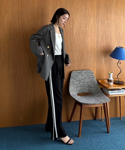 Doux archives（ドゥアルシーヴ）の「サイドラインジャージートラックパンツ（スウェットパンツ・レディース・ブラック/グレー・FREE）」の8枚目の写真