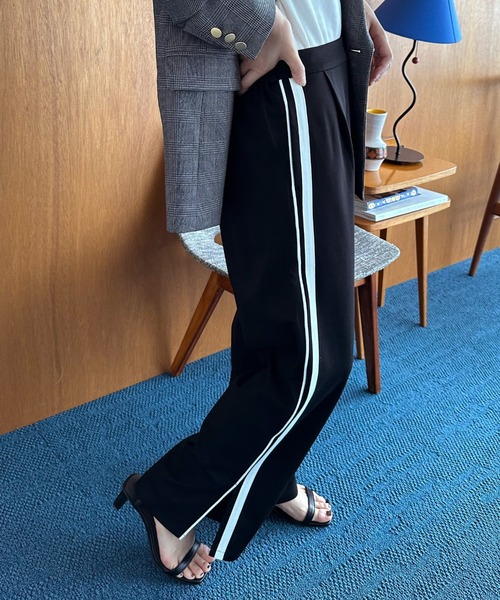 Doux archives（ドゥアルシーヴ）の「サイドラインジャージートラックパンツ（スウェットパンツ・レディース・ブラック/グレー・FREE）」の22枚目の写真