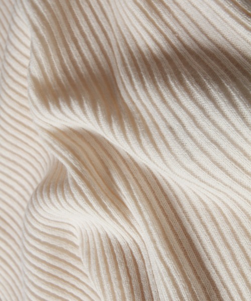 &. NOSTALGIA（アンドドットノスタルジア）の「【ZOZO限定】袖フレアハイネックニットプルオーバー（ニット/セーター・レディース・アイボリー/ブラック/ブラック系その他/ライトグレー・M）」の16枚目の写真