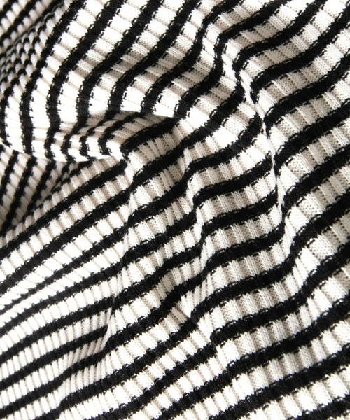 &. NOSTALGIA（アンドドットノスタルジア）の「【ZOZO限定】袖フレアハイネックニットプルオーバー（ニット/セーター・レディース・アイボリー/ブラック/ブラック系その他/ライトグレー・M）」の18枚目の写真