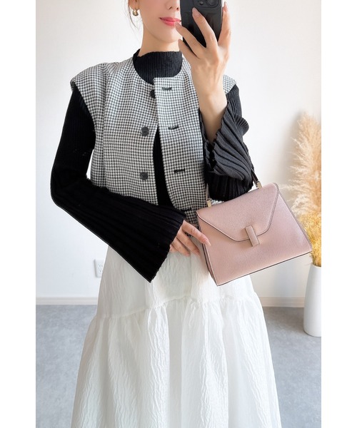 &. NOSTALGIA（アンドドットノスタルジア）の「【ZOZO限定】袖フレアハイネックニットプルオーバー（ニット/セーター・レディース・アイボリー/ブラック/ブラック系その他/ライトグレー・M）」の19枚目の写真