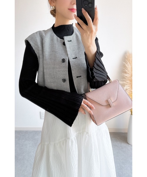 &. NOSTALGIA（アンドドットノスタルジア）の「【ZOZO限定】袖フレアハイネックニットプルオーバー（ニット/セーター・レディース・アイボリー/ブラック/ブラック系その他/ライトグレー・M）」の20枚目の写真