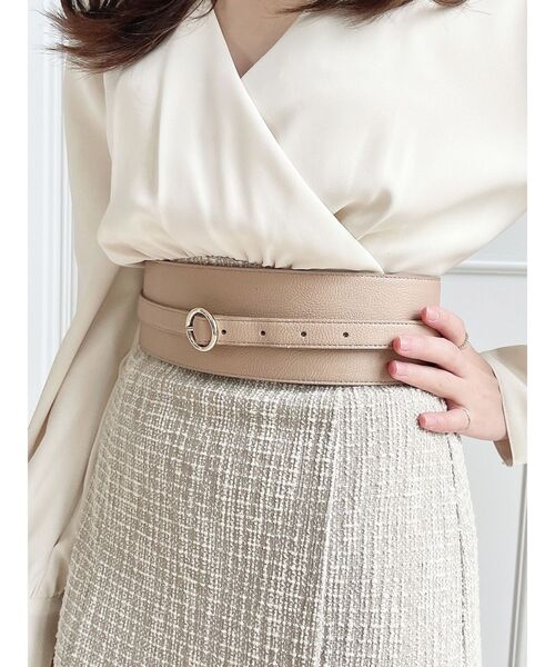 RESEXXY（リゼクシー）の「スモールリングポイントワイドベルト（ベルト・レディース・ブラック/ベージュ/ブラウン・FREE）」の3枚目の写真
