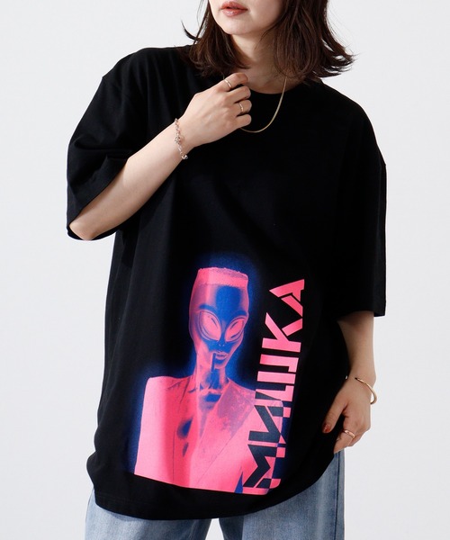 MISHKA（ミシカ）の「MISHKA MISHKA T-SHIRT グラフィックプリント 半袖 Tシャツ（Tシャツ/カットソー・メンズ・サンドベージュ/ダークブラウン/ブラック/ホワイト/ブラック系その他5/ホワイト系その他2/ホワイト系その他3/ホワイト系その他/ブラック系その他2/ブラック系その他4/ブラック系その他/ブラック系その他3/チャコールグレー/ホワイト系その他5/ホワイト系その他4/ライトオリーブ・M/XL/L/2XL）」の10枚目の写真