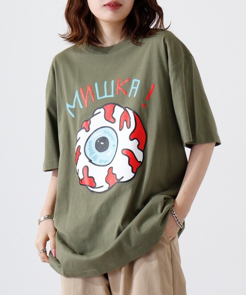 MISHKA（ミシカ）の「MISHKA MISHKA T-SHIRT グラフィックプリント 半袖 Tシャツ（Tシャツ/カットソー・メンズ・サンドベージュ/ダークブラウン/ブラック/ホワイト/ブラック系その他5/ホワイト系その他2/ホワイト系その他3/ホワイト系その他/ブラック系その他2/ブラック系その他4/ブラック系その他/ブラック系その他3/チャコールグレー/ホワイト系その他5/ホワイト系その他4/ライトオリーブ・M/XL/L/2XL）」の16枚目の写真