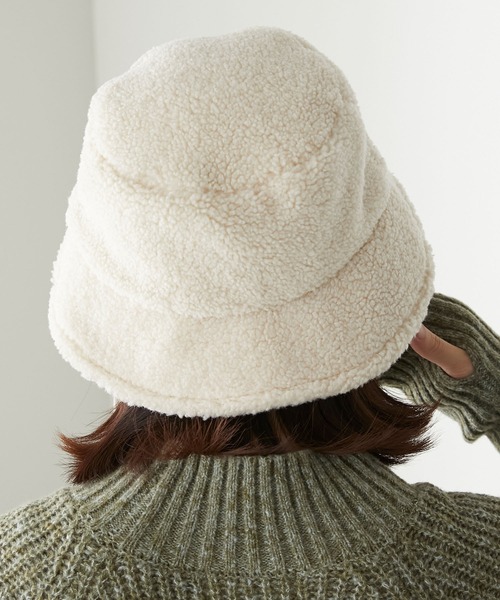 ディセンバーメイ☆unisex2023モデル☆白ボア素材バケットハット ディセンバーメイ☆unisex2023モデル☆白ボア素材バケットハット