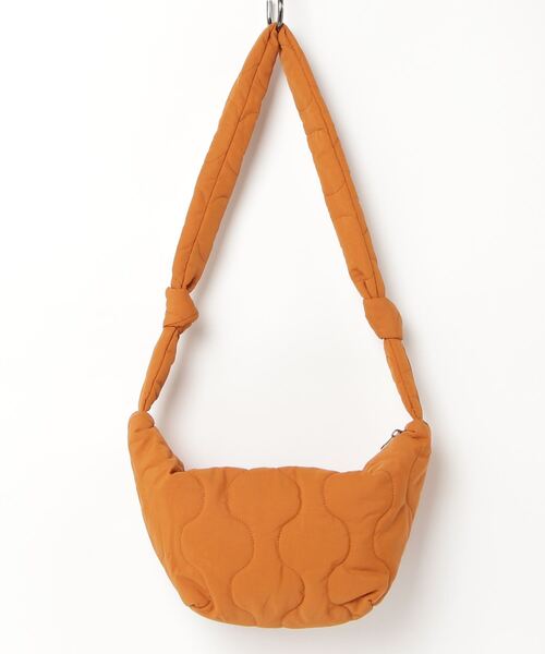 CUBE SUGAR（キューブシュガー）の「ナイロンキルトショルダーバッグ（ショルダーバッグ・レディース・ホワイト/カーキ/ブラック/オレンジ・M）」の8枚目の写真