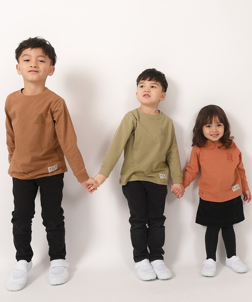 LEAD(リード)の「OCS認証 オーガニックコットン100% ロゴ【イニシャル M】長袖Tシャツ(Tシャツ/カットソー・キッズ・インディゴブルー/マスタード/キャメル/カーキ/コーラル・90/150/100/120/140/130/110)」の6枚目の写真