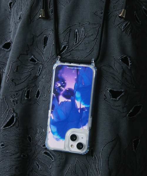 MAISON SPECIAL（メゾンスペシャル）の「《UNISEX》Multi Graphic iPhone Case with Strap for SE2/SE3/7/8/12/12Pro/13/14 ストラップ付きマルチグラフィックiPhoneケース■SE2/SE3/7/8/12/12Pro/13/14対応■【MAISON SPECIAL/メゾンスペシャル】（スマホケース/カバー・メンズ・その他2/その他11/その他3/その他8/その他10/その他7/その他12/その他9/その他6/その他1/その他5/その他4・2/1/0）」の5枚目の写真