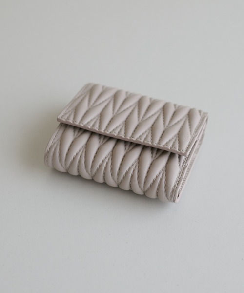 DISCOAT(ディスコート)の「キルティング三つ折りウォレット(財布・レディース・グレイッシュベージュ/ピンク/ブラック・FREE)」の22枚目の写真