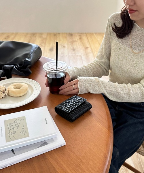 DISCOAT(ディスコート)の「キルティング三つ折りウォレット(財布・レディース・グレイッシュベージュ/ピンク/ブラック・FREE)」の8枚目の写真