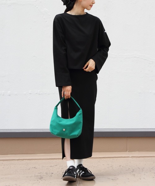 ORCIVAL（オーシバル）の「ORCIVAL/オーシバル　ボートネックロングスリーブショートプルオーバー　ソリッド　BOATNECK LONGSLEEVE SHORT PULLOVER SOLID　OR-0334 BFJ（Tシャツ/カットソー・レディース・ベージュ/ホワイト/ブラック・1）」の10枚目の写真