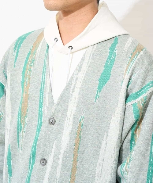 a.v.v（アーヴェヴェ）の「【ユニセックス】柄ジャカードワイドカーディガン（カーディガン/ボレロ・メンズ・ライトグレー/アイボリー・48/46）」の12枚目の写真