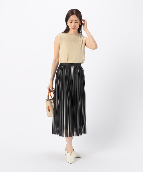 COMME CA ISM(コムサイズム)の「シャイニー タンクトップ(タンクトップ・レディース・アイボリー/ブラック/カーキ・MEDIUM/LARGE)」の4枚目の写真