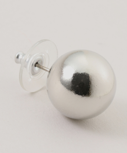 CITYSHOP(シティーショップ)の「【Kenneth Jay Lane/ケネス ジェイ レーン】SINGLE BALL EARRING:ピアス(ピアス(両耳用)・レディース・シルバー・FREE)」の5枚目の写真